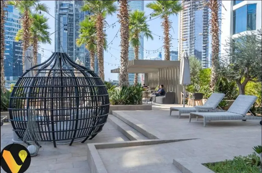 아파트 Vogue Damac Maison Prive Balcony & Pool With Canal View Prime Business Bay Location, Steps From Downtown & Burj Khalifa 두바이